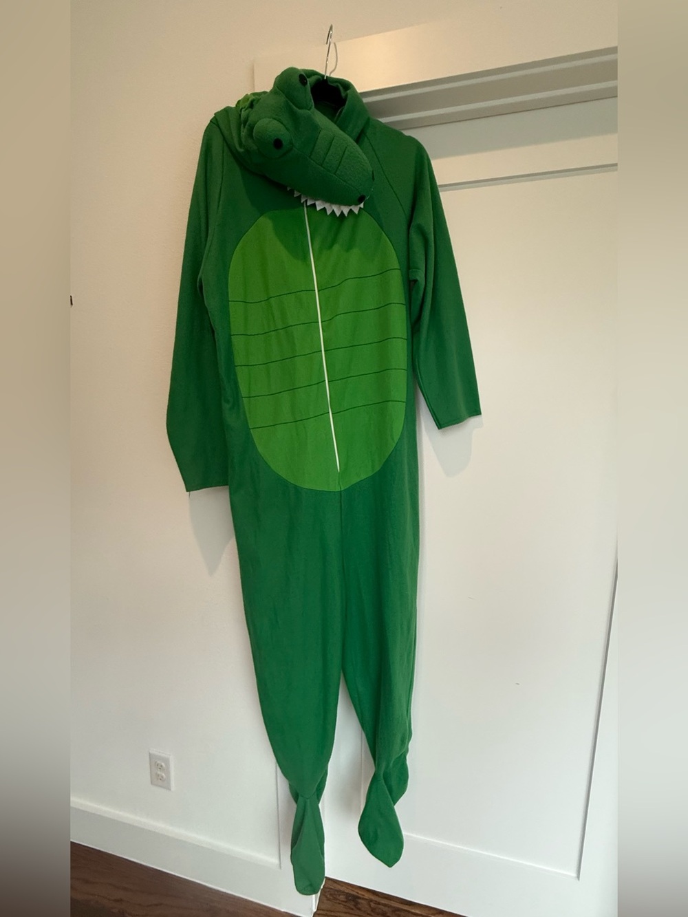 Men's Green Crocodile Onesie Costume - Hooded Halloween Suit